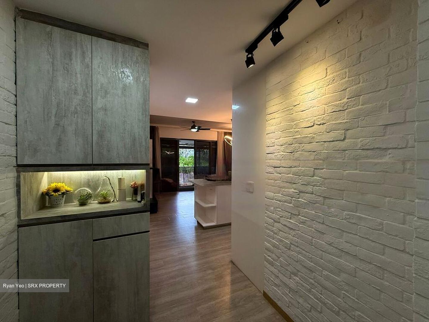 Lakeville (D22), Condominium #449790521